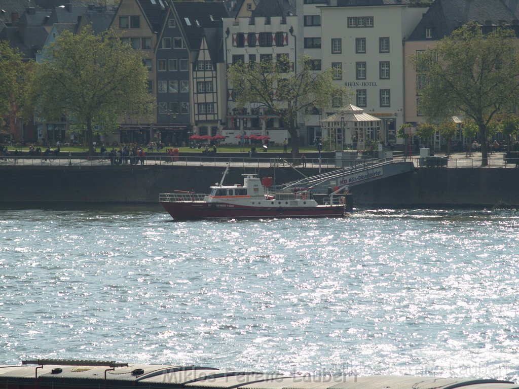 Uebungsfahrt Loeschboot und Ursula P23.JPG